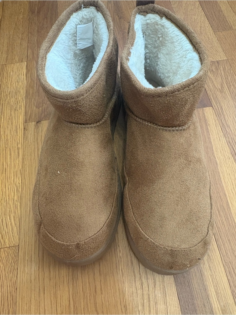 Women’s Plush-Lined Ankle Booties in Brown